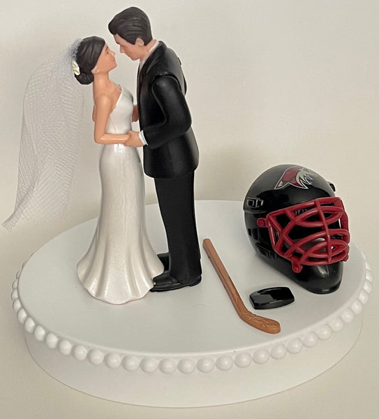 Wedding Cake Topper Arizona Coyotes Hockey Themed Pretty Short-Haired Bride and Groom Unique Sports Fans Groom's Cake Top Reception Gift