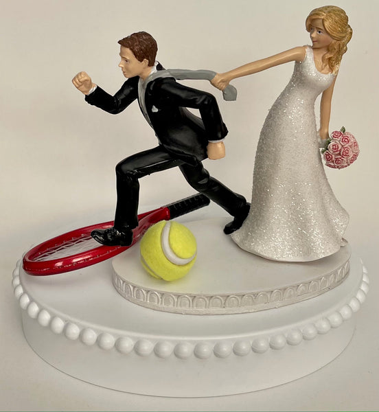 Wedding Cake Topper Tennis Sports Themed Running Humorous Bride and Groom Racket Ball Funny Tennis Player Hobby Fans Bridal Shower Gift Idea