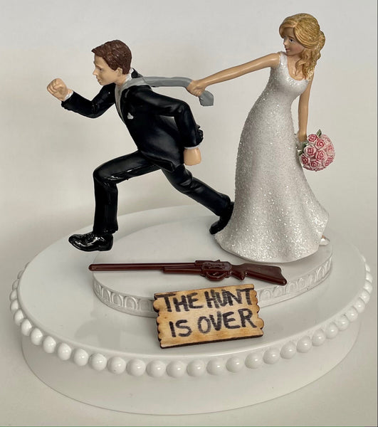Wedding Cake Topper the Hunt is Over Themed Hunting Hunter Rifle Fun Bride and Groom Green Camouflage Heart Humorous Groom's Cake Top Idea